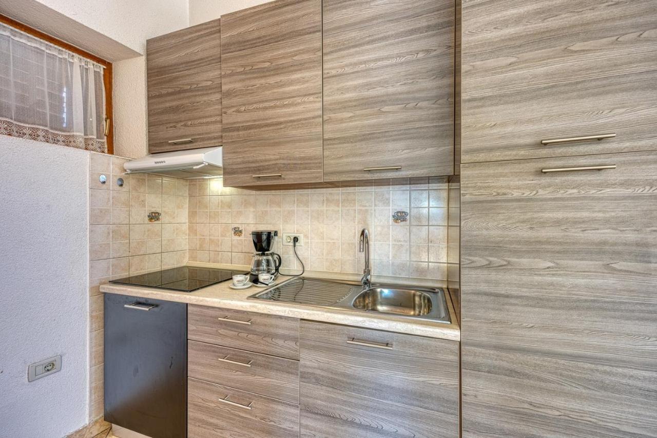 Old Town Apartments In אומאג מראה חיצוני תמונה